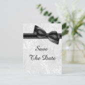 70e verjaardag Damask en Faux Bow Bewaar de datum Aankondigingskaart (Staand voorkant)