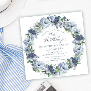 70e verjaardag Dusty Blue Flower krans Kaart