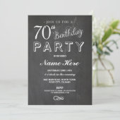 70E VERJAARDAG FEEST CHALKBOARD SURPRISE INVITE KAART (Staand voorkant)