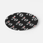 70e verjaardag feestballonnen op zwart papieren bordje (Gekanteld)