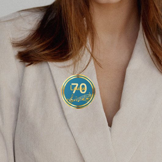 70e verjaardag gouden muzieknoten op blauwgroen bl ronde button 5,7 cm