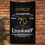 70e verjaardag Legendary Zwart Goud Retro Spandoek<br><div class="desc">Een gepersonaliseerde 70ste verjaardag klassieke feestbanner voor die speciale verjaardag draaien 70. Voeg de naam toe aan dit retro stijl zwart, wit en goud ontwerp voor een aangepast 70e verjaardagscadeau. Bewerk eenvoudig de naam en het jaar met de sjabloon. Een prachtig op maat gemaakt zwart verjaardagscadeau. Meer cadeaus en feestartikelen...</div>