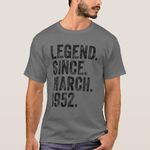 70e verjaardag maart geboren 70 jaar leggende sind t-shirt