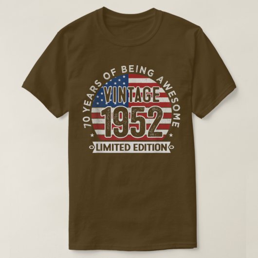 70e verjaardag Mannen 1952 70 jaar oud T-shirt (Design voorkant)