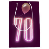 70e verjaardag Neon Sign. en ballon Medium Cadeauzakje (Voorkant)