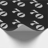 70e verjaardag op zwart cadeaupapier (Hoek)