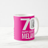 70e verjaardag roze witte douanefoto naam koffiemok (Voorkant rechts)