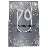 70e verjaardag zilverglitterstofmonogram medium cadeauzakje (Achterkant)