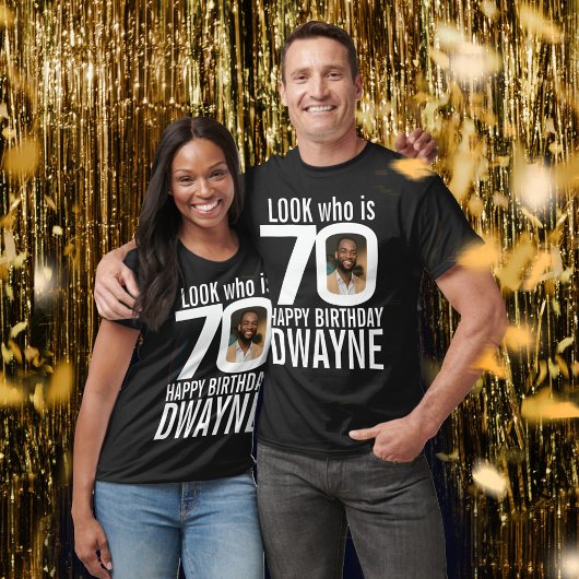 70e verjaardag zwart wit look whos 70 foto naam t-shirt