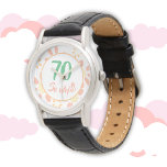 70e verjaardagscadeau Motivatie Bloemenvrouw Horloge<br><div class="desc">70e verjaardag bloemenhorloge voor een vrouw die 70 jaar viert. Een grappige en motivatie quote 70 dus wat! is perfect voor een positief persoon met een gevoel voor humor. Bloempatroon met roze en gele eenvoudige madeliefjes op wit. Geweldig als verjaardagscadeau voor een vrouw. U kunt het leeftijdsnummer wijzigen.</div>