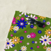 70s badhanddoek voor retro-bloemontwerp (In situ)