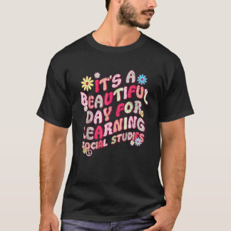 70s It's A Beautiful Day For Learning Social Studi T-shirt