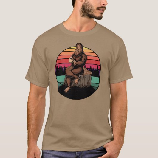 70s Retro Bigfoot & koffie T-shirt (Voorkant)