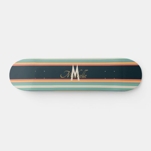 70s retrokleurrijke Stripe-namen en monogram-initi Persoonlijk Skateboard (Horizontaal)