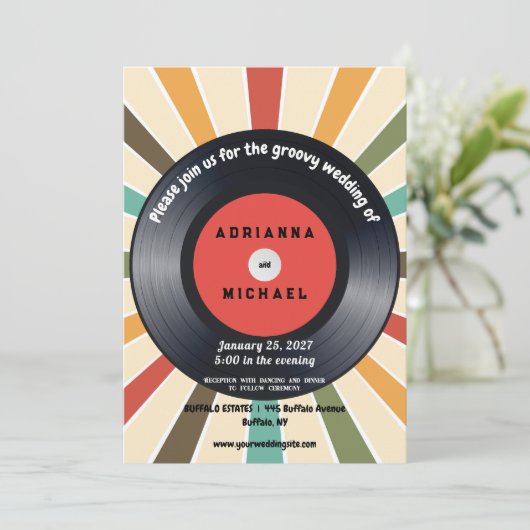 70s Vinyl Record Nostalgie Bruiloft uitnodiging (Staand voorkant)