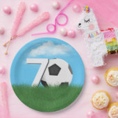 70ste verjaardag Voetbal in Green Grass Papieren Bordje (Feest)