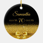 70ste verjaardag zwart goud elegante strik naam keramisch ornament (Achterkant)