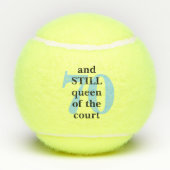 70th Birthday Funny Court Queen Tennisballen (Achterkant)