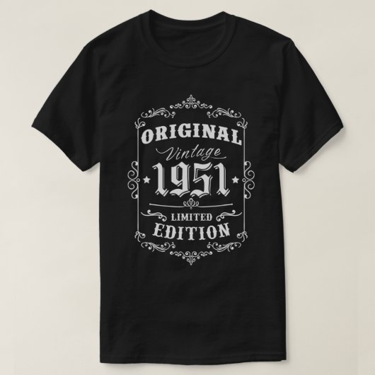 70th Birthday Gift idea, geboren in 1951, Retro 70 T-shirt (Design voorkant)