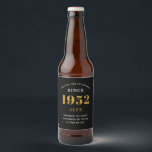 70th Birthday Name 1952 Black Elegant Chic Bier Etiket<br><div class="desc">Een gepersonaliseerd elegant bieretiket dat gemakkelijk aan te passen is voor die speciale gelegenheid.</div>