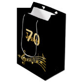 70th Birthday party black gold muzieknoten name Medium Cadeauzakje (Voorkant Gekanteld)