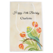 70th Birthday Party Parakeet with Tulips  Medium Cadeauzakje (Voorkant)