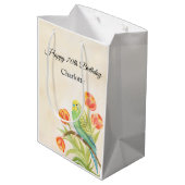 70th Birthday Party Parakeet with Tulips  Medium Cadeauzakje (Achterkant Gekanteld)