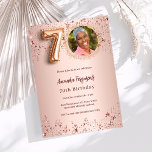 70th Birthday roos gouden fotosterren luxe Kaart<br><div class="desc">Een moderne,  stijlvolle fotouitnodiging voor een 70ste verjaardagsfeestje. Een rozen gouden gradiënt achtergrond,  versierd met sterren. Personaliseer en voeg uw feestdetails toe.</div>