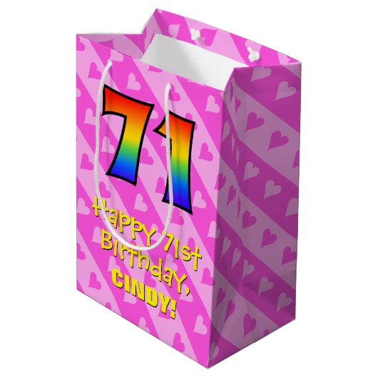 71e verjaardag: Leuke roze harten strepen; Regenbo Medium Cadeauzakje (Achterkant Gekanteld)
