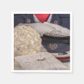 7263-Militaire bruiloft met boeket en ringen Servet (Voorkant)
