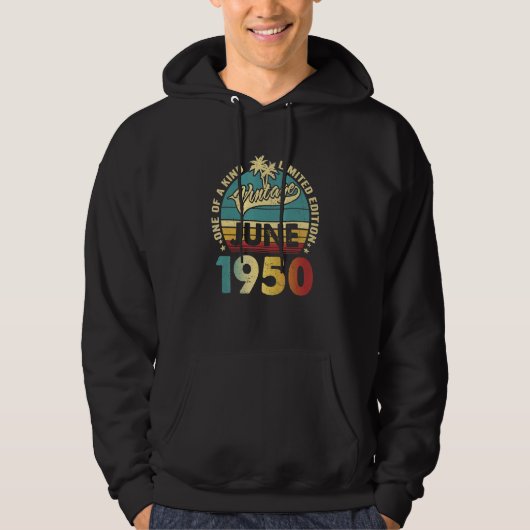 72 Jaar Oud  Juni 1950 72e B Dag Hoodie (Voorkant)
