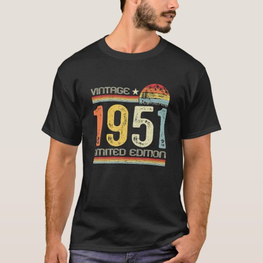 72th B Day Gifts  1951 Limited Edition 72 T-shirt (Voorkant)