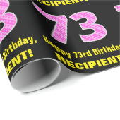 73e verjaardag: roze strepen en harten "73" + naam cadeaupapier (Rol Hoek)