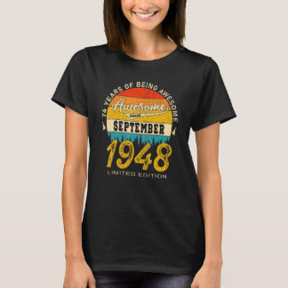 74 jaar Geweldige sinds september 1948 74e geboort T-shirt