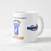 74E INFANTRY DETACHMENT VIETNAM JUMBO MOK (Voorkant rechts)