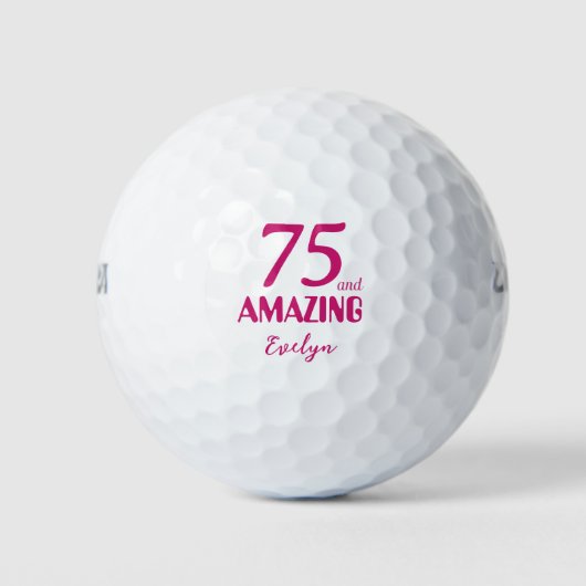 75 and Amazing Grandma Gift – Roze 75e verjaardag Golfballen (Voorkant)