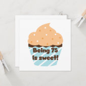 75 is Sweet Birthday T-shirts en cadeautjes Kaart (Voorkant / Achterkant in situ)