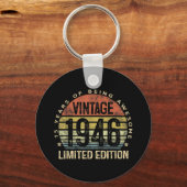 75 jaar oude geschenken  1946 Birthday Sleutelhanger (Voorkant)