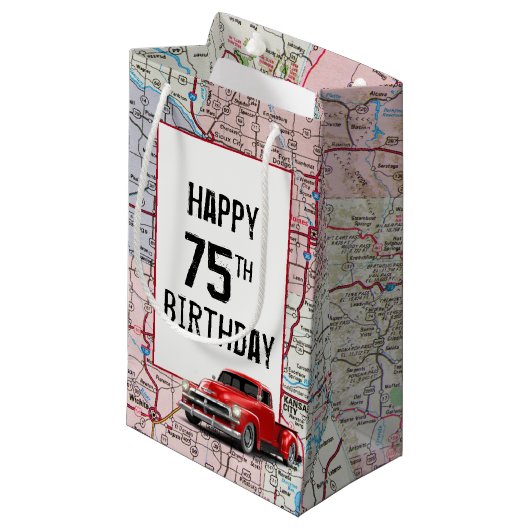 75e 'Birthday Red Retro'-vrachtwagen op kaart Klein Cadeauzakje (Voorkant Gekanteld)