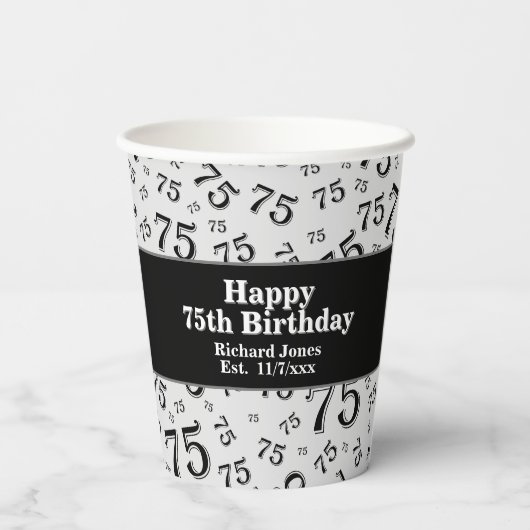 75e Happy Birthday Black/White Number Pattern Papieren Bekers (Achterkant)
