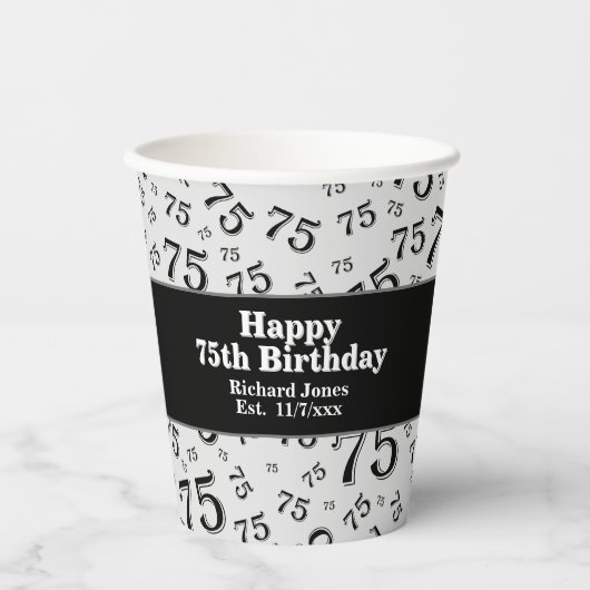 75e Happy Birthday Black/White Number Pattern Papieren Bekers (Voorkant)