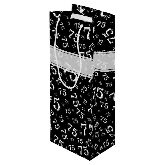 75e Happy Birthday Black/White Number Pattern Wijn Cadeautas (Achterkant Gekanteld)