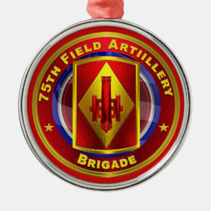 75e kerstfeestelijke hulpbrigade metalen ornament