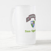 75e legerwoede, voorgevroren Beer Stein Matglas Bierpul (Voorkant links)