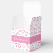75e verjaardag roze/wit nummerpatroon bedankdoosjes (Geopend)