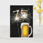 75e Verjaardag Sparklers Met Bier Mok Kaart (Gele Bloem)