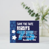 75e Verrassing Verjaardag Save the Date Blue Stars Aankondigingskaart (Staand voorkant)