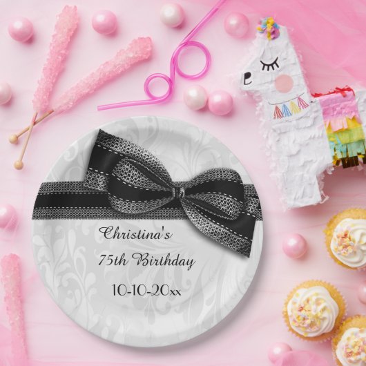 75th Birthday Black Damask en Faux Bow Papieren Bordje (Feest)