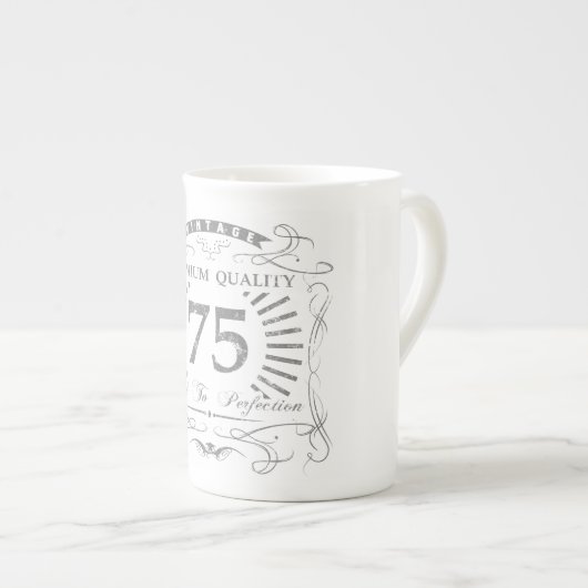 75th Birthday Gag Gift Porselein Kop (Voorkant rechts)