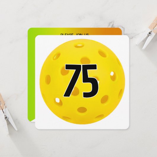 75th Birthday Pickleball Party Kaart (Voorkant / Achterkant in situ)